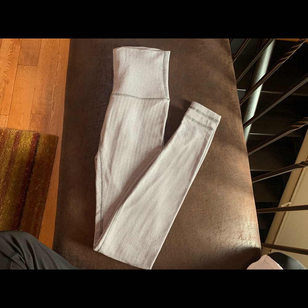 Grey lululemon leggings